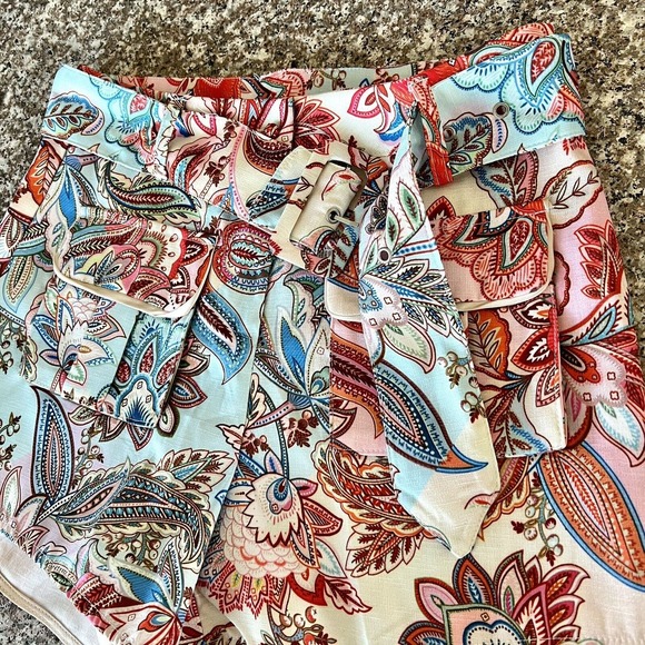 Willi Smith Women's Small Multi Colored Paisley Print High Waist Belted Shorts - Picture 10 of 14